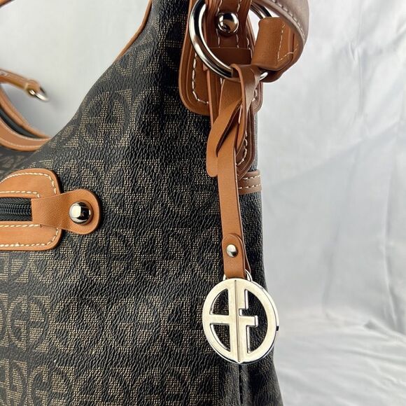 Giani Bernini Brown signature bucket handbag - Picture 3 of 7